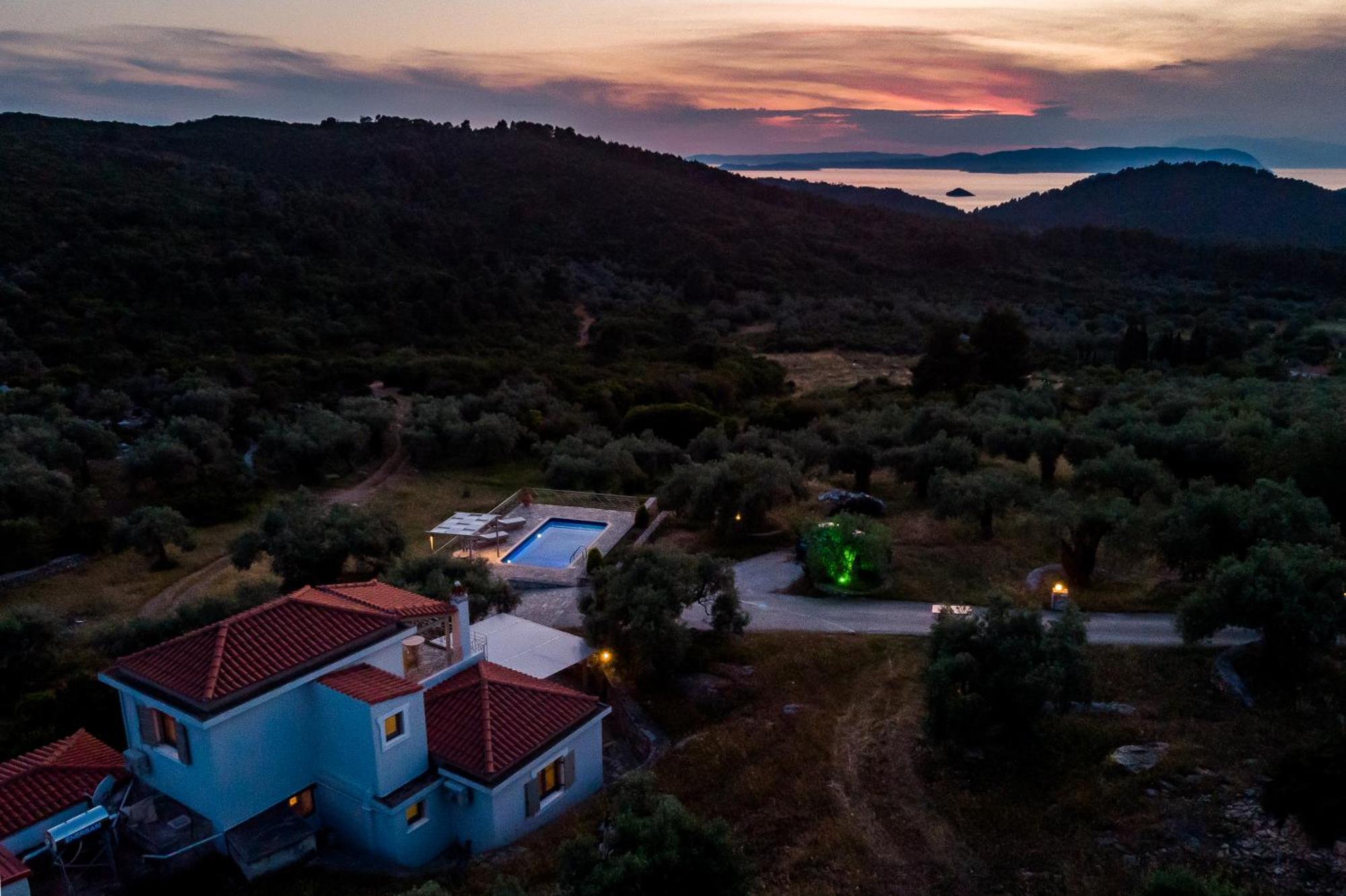 Villa Nektaria Alikias Екстериор снимка