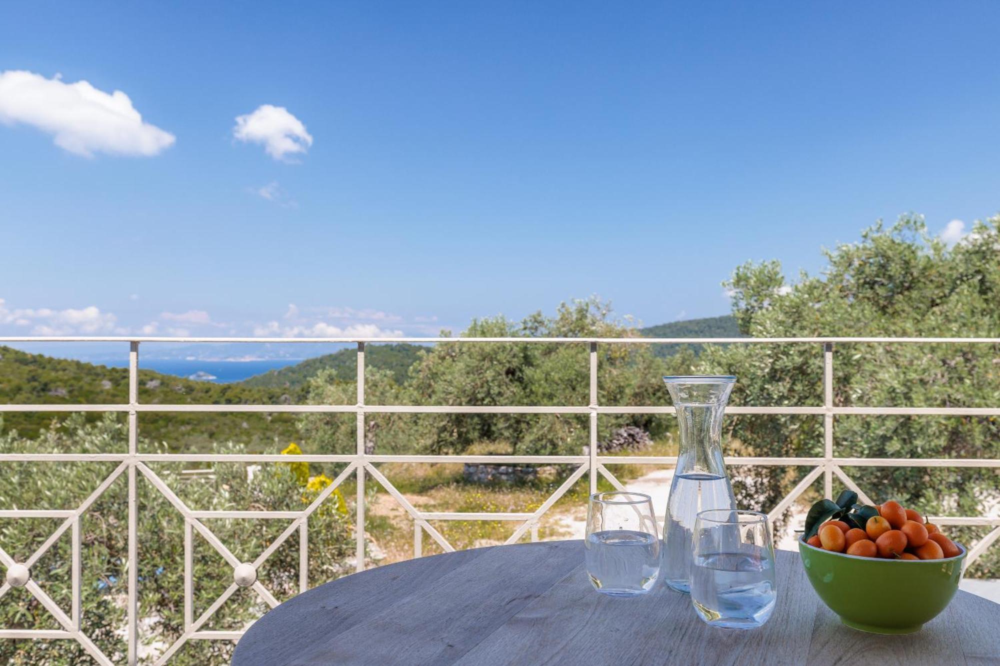 Villa Nektaria Alikias Екстериор снимка
