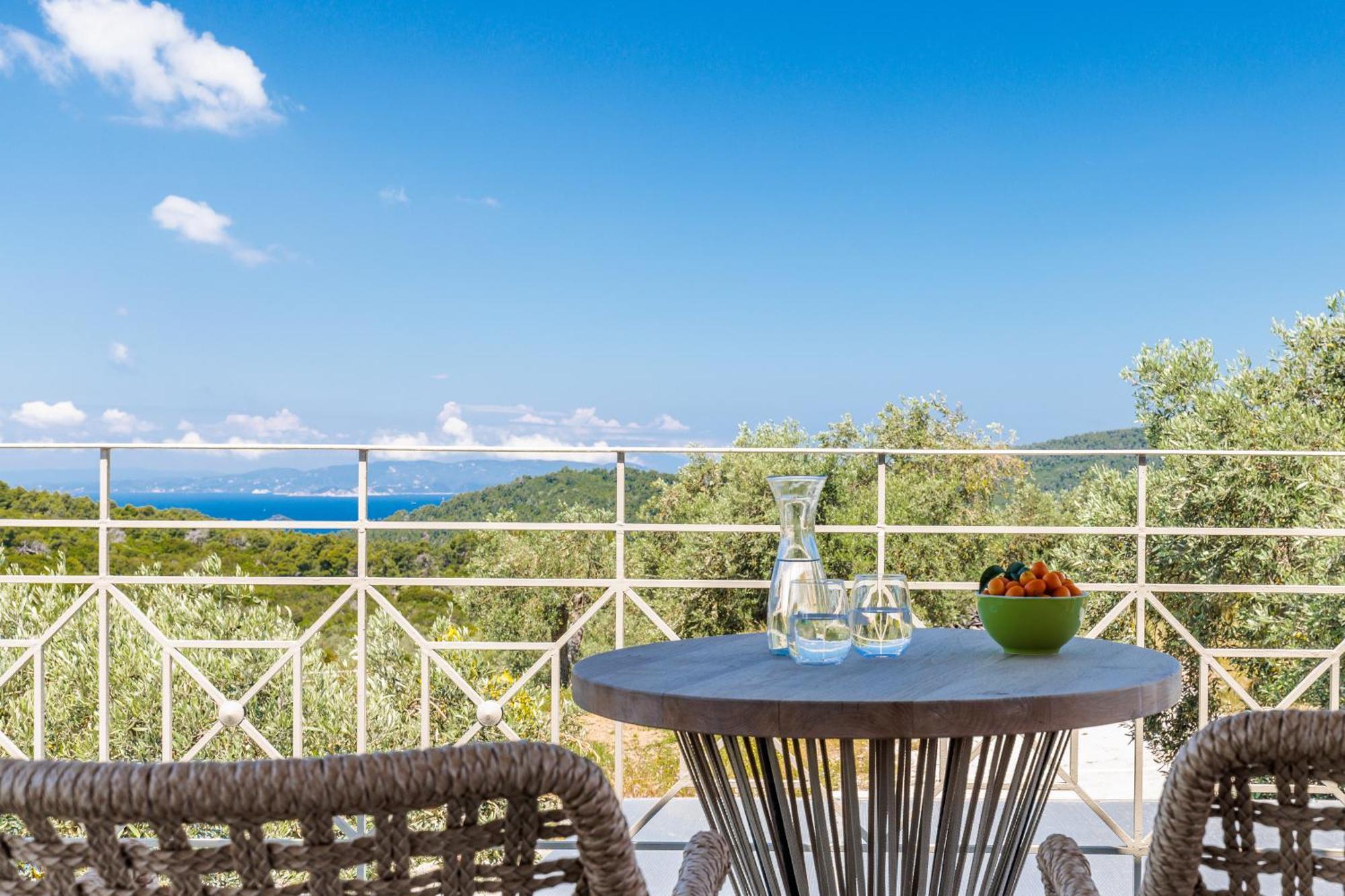Villa Nektaria Alikias Екстериор снимка